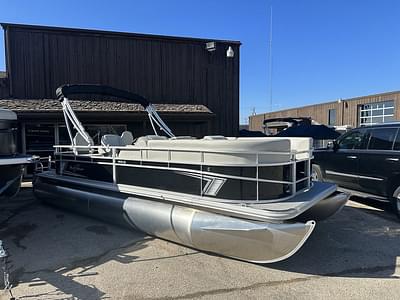 BOATZON | SunChaser 22 FISH 115HP VMAX BUNK TRAILER 2024