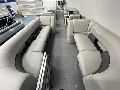 BOATZON | SunChaser 22 LR VISTA 2023