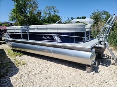 BOATZON | SunChaser 22 LR VISTA PTS 2023