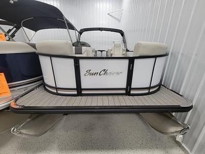 BOATZON | SunChaser Geneva 20 LR DH 2024