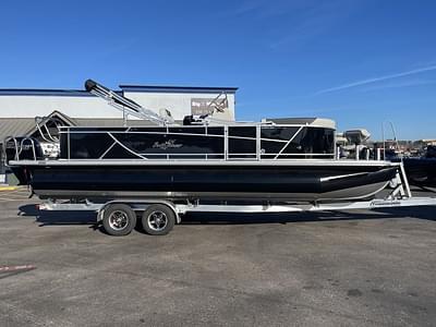 BOATZON | SunChaser GENEVA 24 CC FISH TRITOON 2024