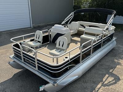 BOATZON | SunChaser Oasis 818 Fish Pontoon 2019