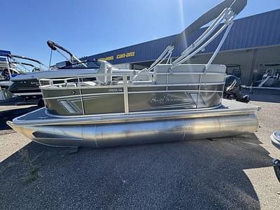 BOATZON | 2023 SunChaser Vista 16 Fish