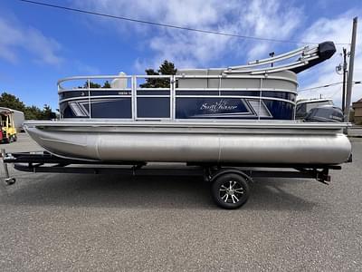 BOATZON | SunChaser Vista 18 Fish 2023