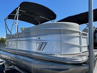 BOATZON | SunChaser Vista 18 LR 2023