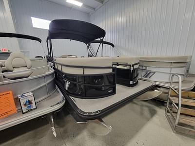 BOATZON | SunChaser Vista 20 CRB 2024