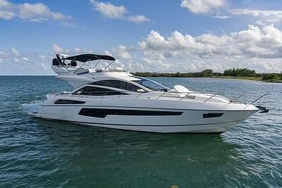 BOATZON | Sunseeker Sport Yacht 2015