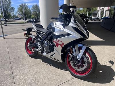 BOATZON | Suzuki GSX8R 2024