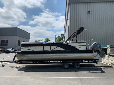 BOATZON | Sweetwater SWPE 235 MT 2018