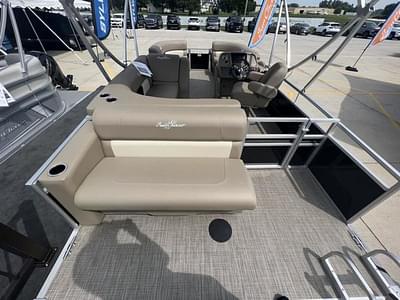 BOATZON | Sylvan 820 CRB 90HP BUNK TRAILER 2025