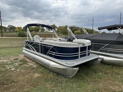 BOATZON | Sylvan 820 CRUISE 90HP VMAX LEGS BUNK TRAILER DEMO 2024