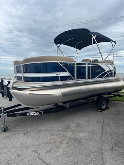 BOATZON | Sylvan 820 LZ 2024 BOATZON | Sylvan 820 LZ 2024