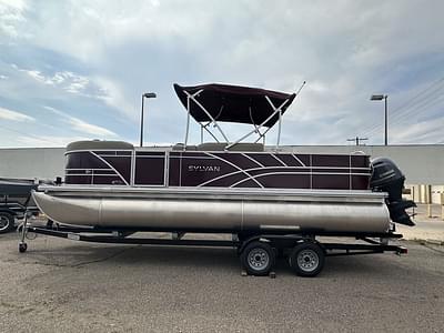 BOATZON | Sylvan 822 Party Fish 2025