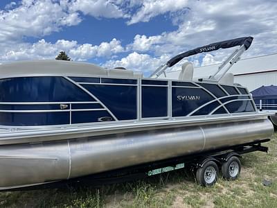 BOATZON | Sylvan 8522 CLZ DH 90HP BUNK TRAILER 2024