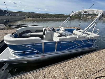 BOATZON | Sylvan Mirage 820 CRS 2024