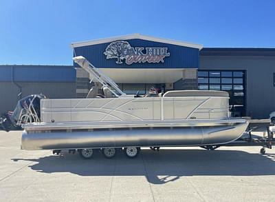 BOATZON | Sylvan Mirage 8522 Party Fish 2023