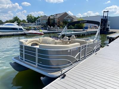 BOATZON | 2019 Sylvan Mirage Fish 8520 Party Fish