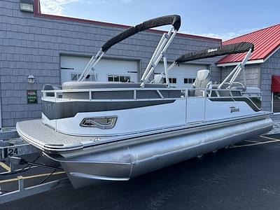 BOATZON | Tahoe Pontoons 2385 Sport 85 Quad Lounger Tri Toon Sport Performance 2025