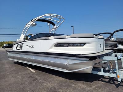 BOATZON | Tahoe Pontoons 2585 Grand Tahoe LTD Elite Windshield 27 WG 2025