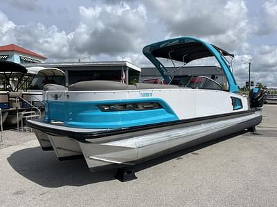 BOATZON | Tahoe Pontoons 2785 Grand Tahoe WSE Tri Toon High Performance Twin Mercury 300hp 2022