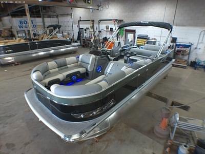 BOATZON | Tahoe Pontoons Cascade 2385 Swingback VRL Tritoon  Honda 4Stroke EFI 2025