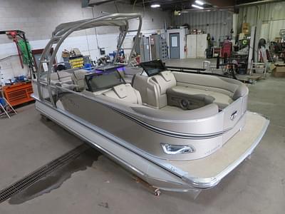 BOATZON | Tahoe Pontoons LTZ 2385 Elite Windshield Tritoon  Suzuki 200HP 4Stroke EFI 2024