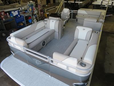 BOATZON | Tahoe Pontoons Sport 2180 Cruise  Honda 4Stroke EFI 2024