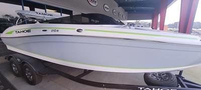 BOATZON | Tahoe® 210 SI Limited 2023