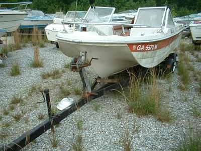 BOATZON | Thompson 17 Bowrider OMC 400 Hull 1973