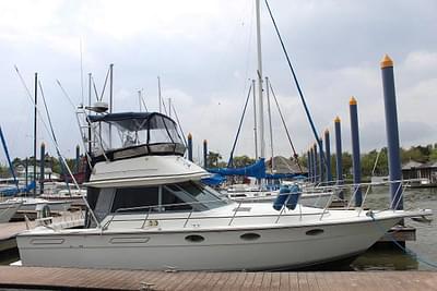 BOATZON | Tiara Yachts 3100 Flybridge 1989