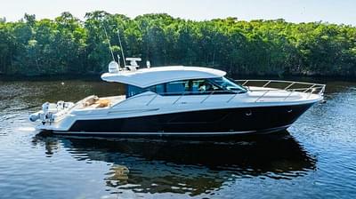 BOATZON | Tiara Yachts 53 Coupe 2017