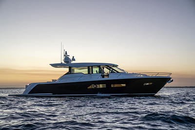 BOATZON | Tiara Yachts EX60 2024