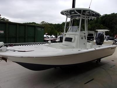 BOATZON | Tidewater 2110 Bay Max 2024