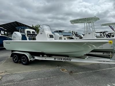 BOATZON | Tidewater 2110 Bay Max 2025