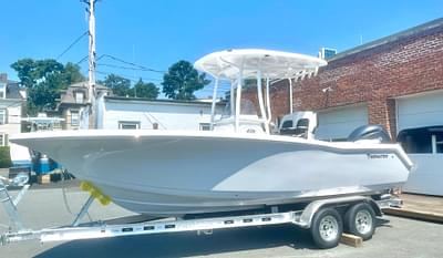 BOATZON | Tidewater 220LXF 2025