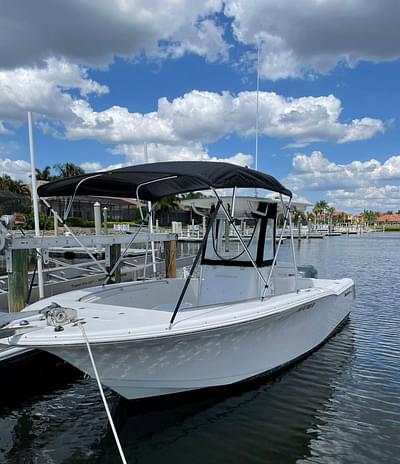 BOATZON | Tidewater 230 CC Adventure 2011