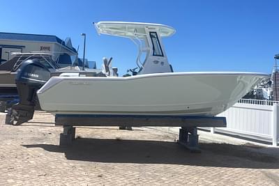 BOATZON | Tidewater 232 LXF 2024