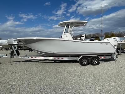 BOATZON | Tidewater 256 CC Adventure 2024