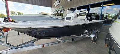 BOATZON | TideWater Boats 1910 Bay Max 2024