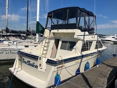 BOATZON | Tollycraft 30 Sport Cruiser 1988