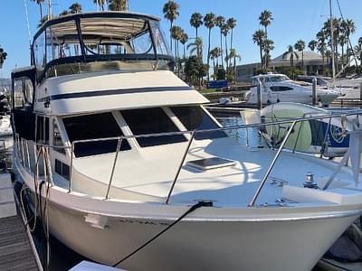 BOATZON | Tollycraft 40 Sundeck Motor Yacht 1985