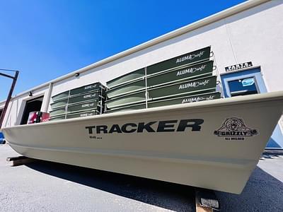 BOATZON | Tracker® Boats GRIZZLY 1648 JON 2024
