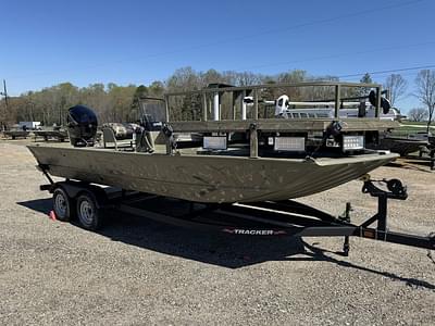 BOATZON | Tracker® Boats Grizzly 2072 CC Sportsman 2024 BOATZON | Tracker® Boats Grizzly 2072 CC Sportsman 2024