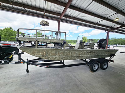 BOATZON | Tracker® Boats Grizzly 2072 CC Sportsman 2024