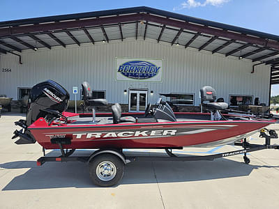 BOATZON | Tracker® Boats Pro Team 175 TF Crappie Edition 2025