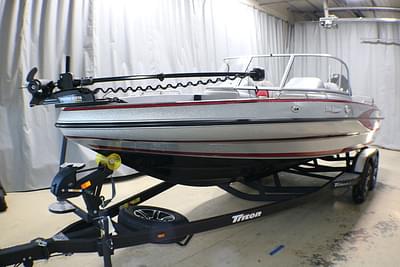 BOATZON | Triton Boats 206 Allure UNBEATABLE DEAL 2023