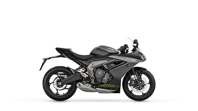 BOATZON | Triumph Daytona 660 2025