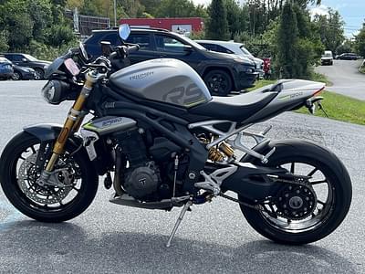 BOATZON | Triumph Speed Triple 1200 RS Matte Silver Ice 2022