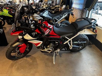 BOATZON | Triumph Tiger 900 GT Carnival Red  Sapphire Black 2024