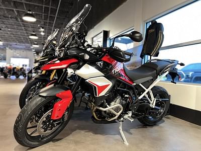 BOATZON | Triumph Tiger 900 GT Carnival Red  Sapphire Black 2024